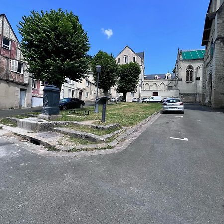 La Tour De L Horloge, Appt Typique A 500M Du Chateau Chinon Exterior foto